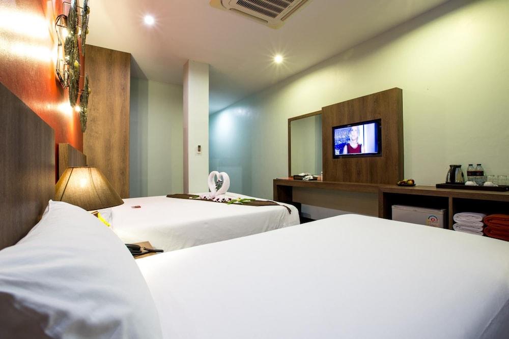 Youdee Hotel Patong - Formerly Meir Jarr Hotel Patong Luaran gambar